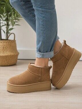UGG Chestnut Brown Platform Mini Boots Shearling Lined Women's Size 8 Suede